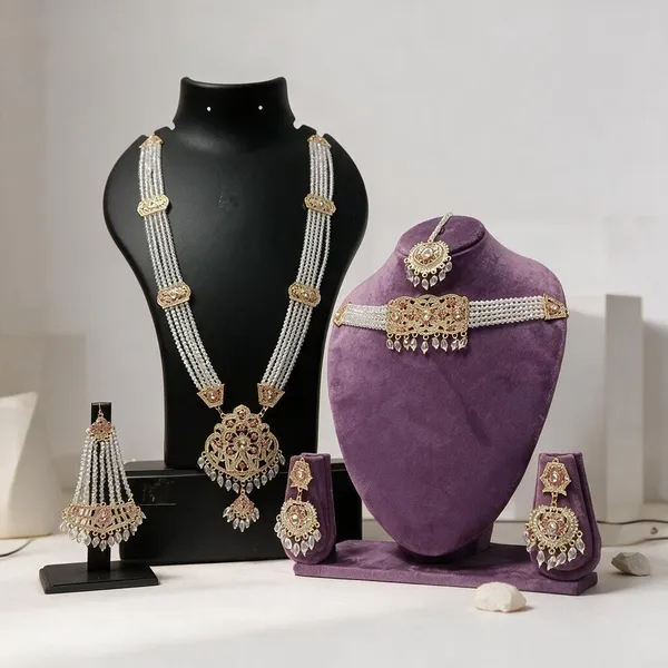 Gold_Tone_Bridal_Jewellery_Set_for_Women