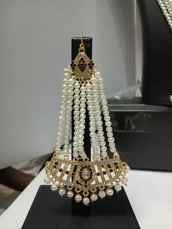 Gold_Tone_Traditional_Pearl_Bridal_Jewellery_Set_for_Women