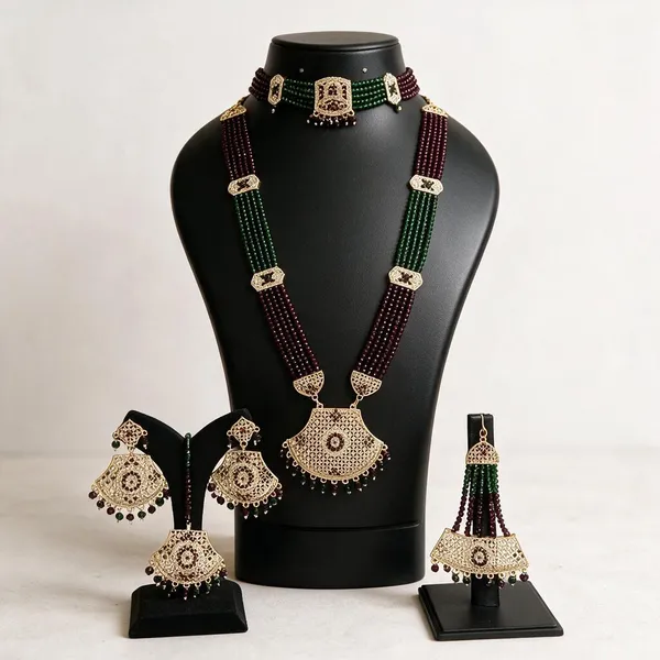 Gold_Tone_Stone_Embellished_Necklace_Set_for_Women
