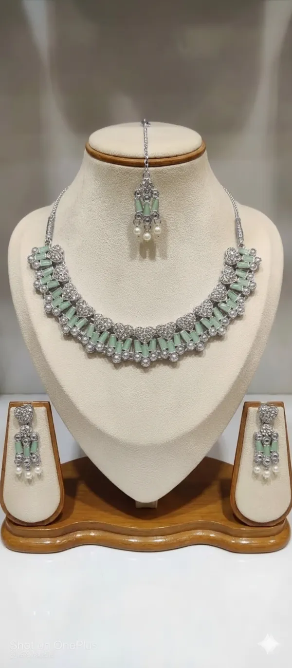 Mint_Green_Traditional_Jewellery_Set_for_Women