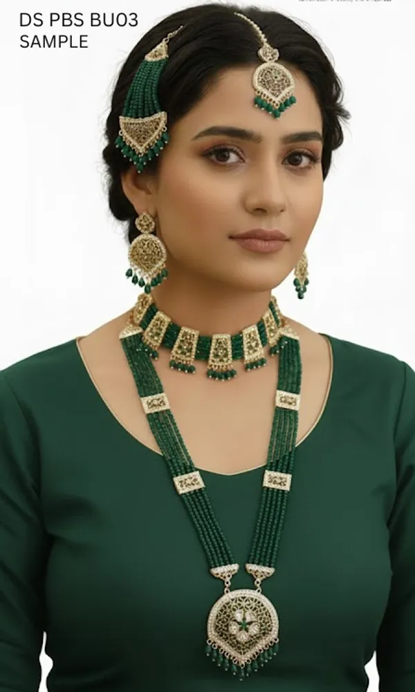 Green_Beaded_Traditional_Jewellery_Set_for_Women
