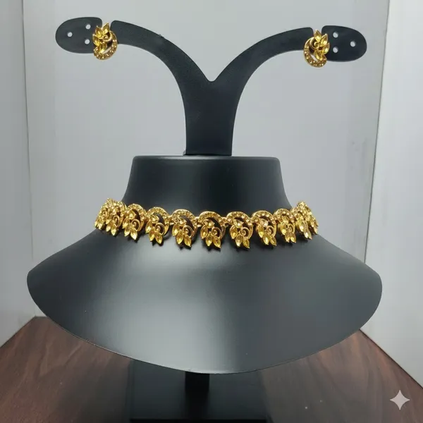 Gold_Tone_Floral_Choker_Necklace_Set_for_Women
