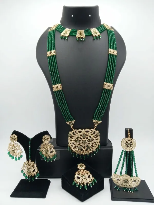 Gold_Tone_Green_Beaded_Bridal_Jewellery_Set_for_Women