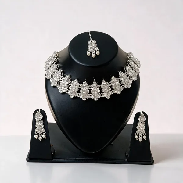 Silver_Tone_Bridal_Jewellery_Set_for_Women