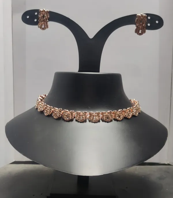 Gold_Tone_Floral_Necklace_And_Earrings_Set_For_Women