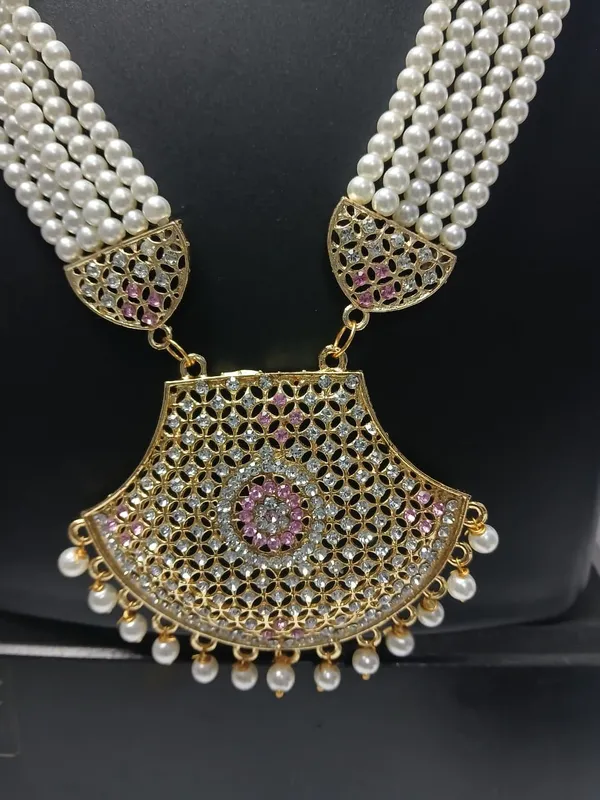 Gold_Tone_Pearl_Bridal_Necklace_Set_for_Women