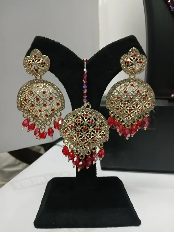 Gold_Tone_Red_Beaded_Statement_Necklace_for_Women