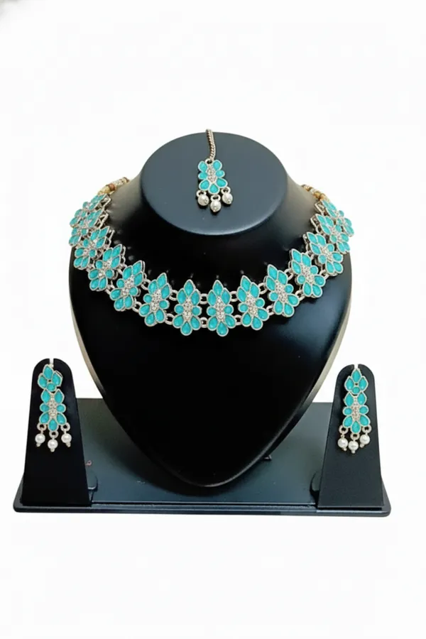 Teal_Gold_Tone_Necklace_Set_With_Earrings_And_Maang_Tikka