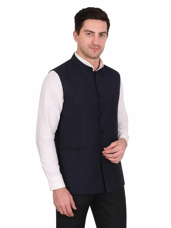 Gracyshade_Men’S_Formal_Pinstripe_Nehru_Jacket_|_Premium_Modi_Waistcoat_Bandhgala_Regular_Fit_With_Polyester_Lining_&_Inner_Pocket_For_Office,_Business,_Party_&_Wedding_(Dark_Blue,_34)
