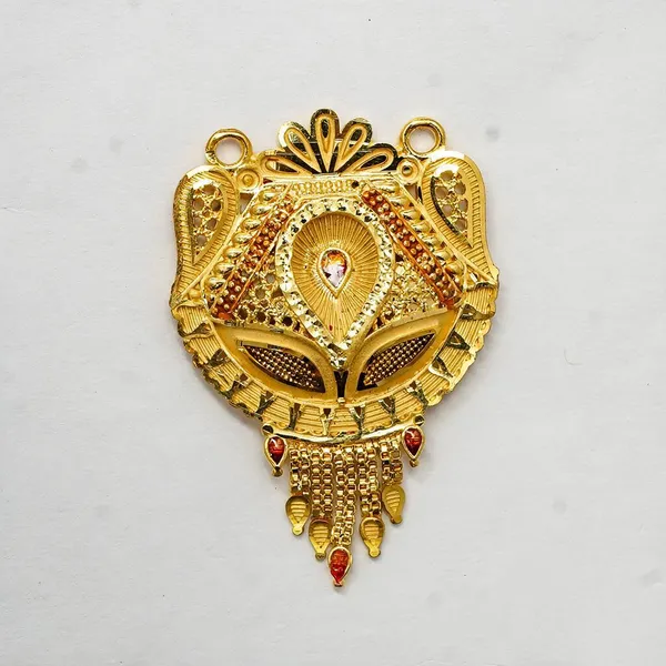 Premium_Gold_Plated__Traditional_Ornate_Pendant_For_Women
