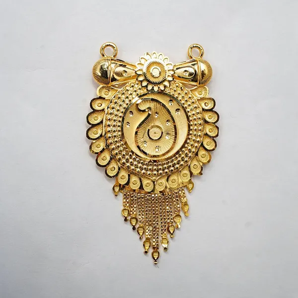 Premium_Gold_Plated__Circular_Pendant_For_Women