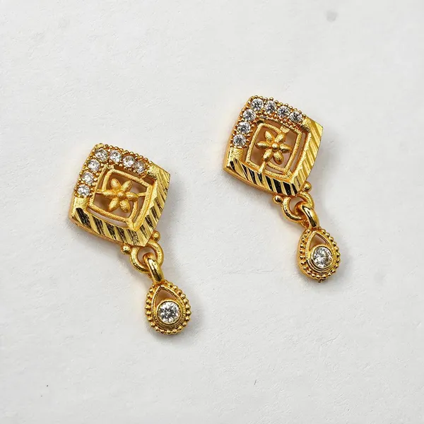 Premium_Gold_Plated__Floral_Drop_Earrings_For_Women