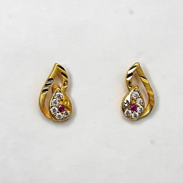 Premium_Gold_Plated__Stone_Studded_Drop_Earrings_For_Women