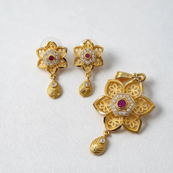 Premium_Gold_Plated__Floral_Pendant_And_Earring_Set_For_Women