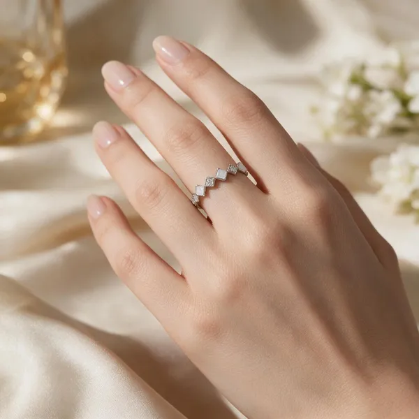 Diamond_cut_silver_Ring_