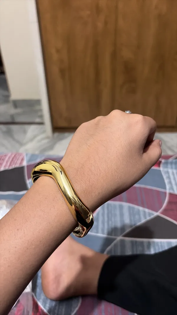 gold_c_shaped_open_bangle_