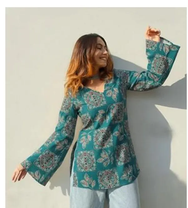 Green_Cotton_Cambric_Floral_Spaghetti_Top_For_Women