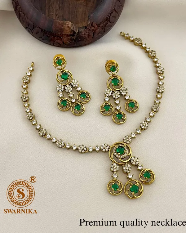 Gold_Tone_Green_Stone_Necklace_Set_for_Women