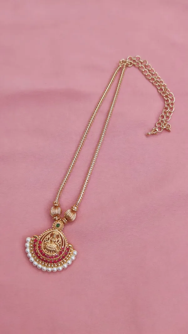 Gold_Tone_Ornamental_Pendant_Necklace_for_Women