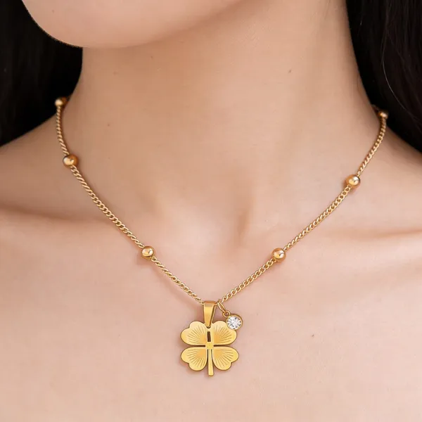 Gold_Tone_Clover_Pendant_Necklace_for_Women