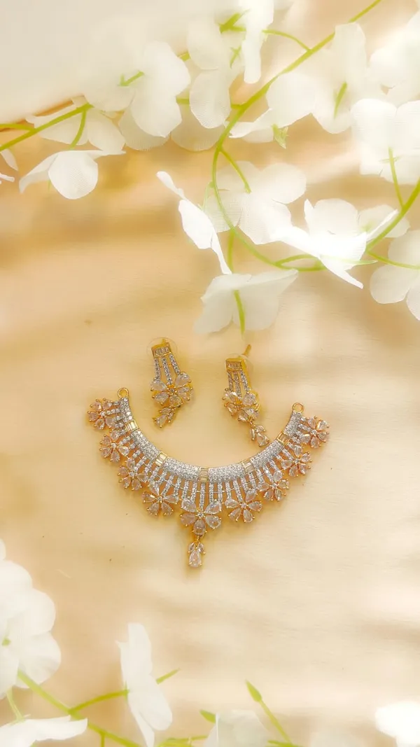 Gold_Tone_Stone_Studded_Necklace_Set_for_Women
