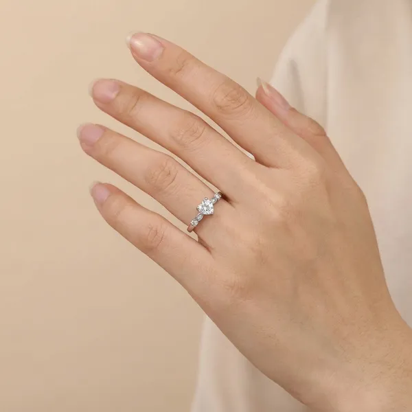 Silver_Stainless_Steel_Ring_For_Women