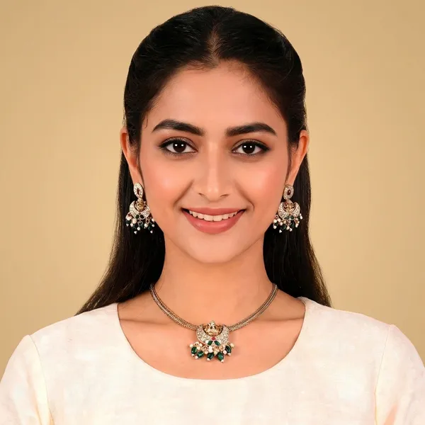 Gold_And_Green_Alloy_Necklace_Set_For_Women
