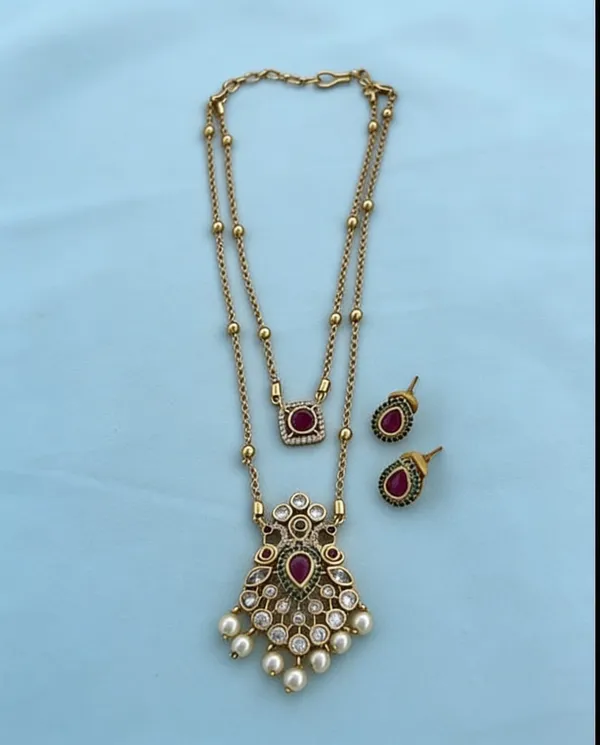 Gold-Tone_Red_Stone_Pendant_Necklace_Set_for_Women