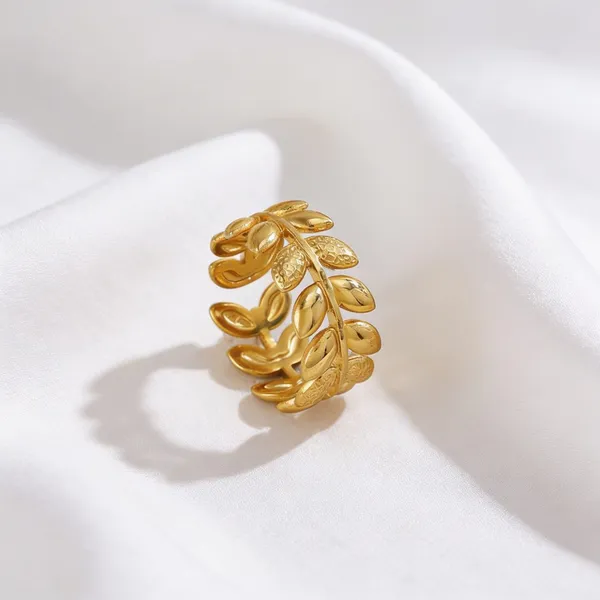Gold_Tone_Leaf_Design_Ring_for_Women