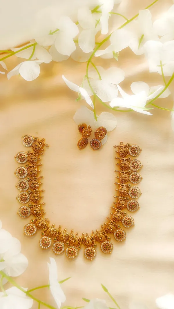 Gold_Tone_Traditional_Necklace_Set_for_Women