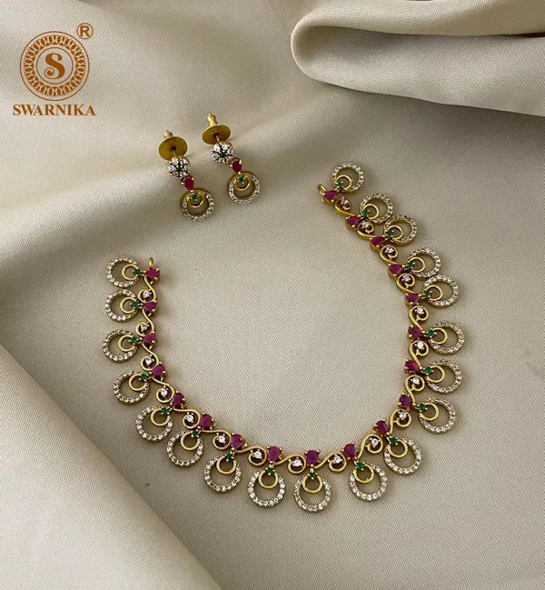 Gold_Tone_Circular_Motif_Necklace_Set_for_Women