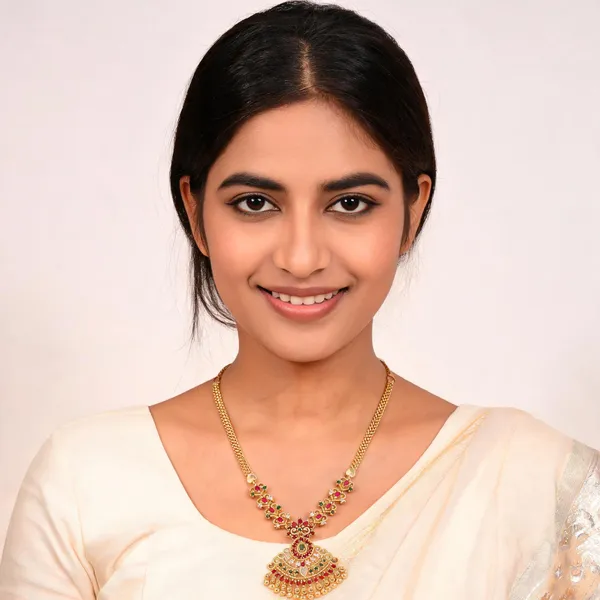 Gold_Alloy_Necklace_For_Women
