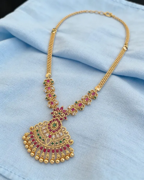 Gold_Tone_Traditional_Necklace_for_Women