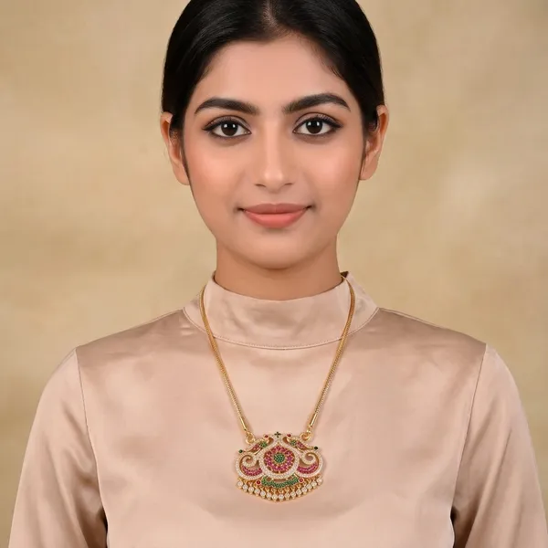 Gold_And_Green_Alloy_Pendant_Necklace_For_Women