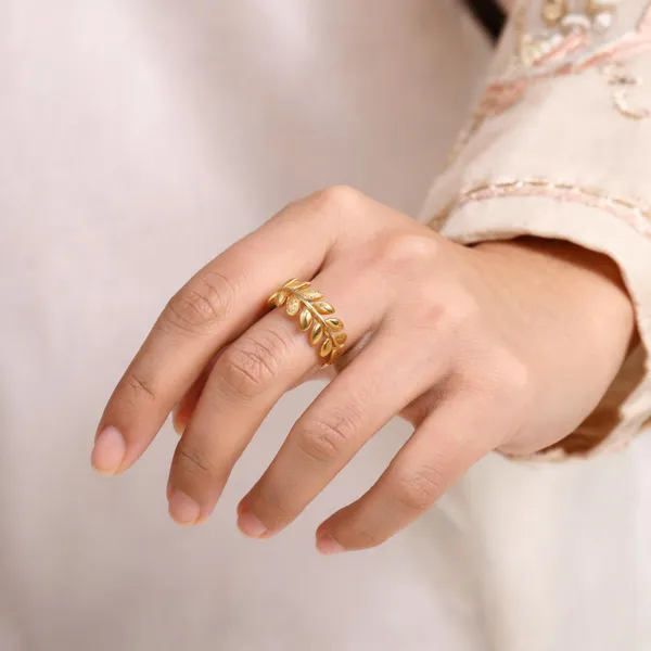 Gold_Stainless_Steel_Ring_For_Women