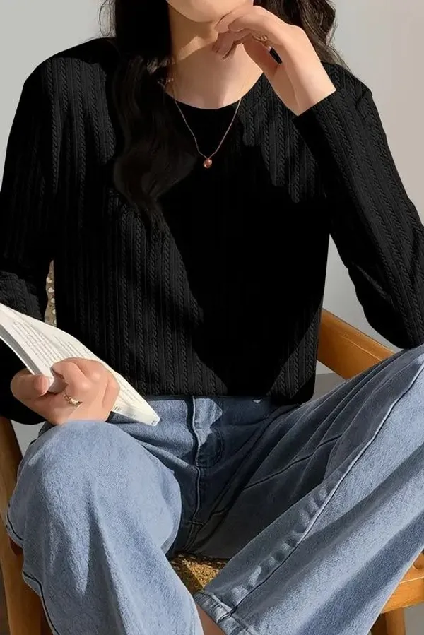Black_Polyester_Top_For_Women