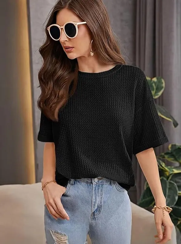 Black_Polyester_T-Shirt_For_Women