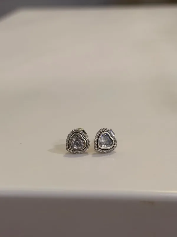 Silver-Tone_Heart_Stud_Earrings_for_Women