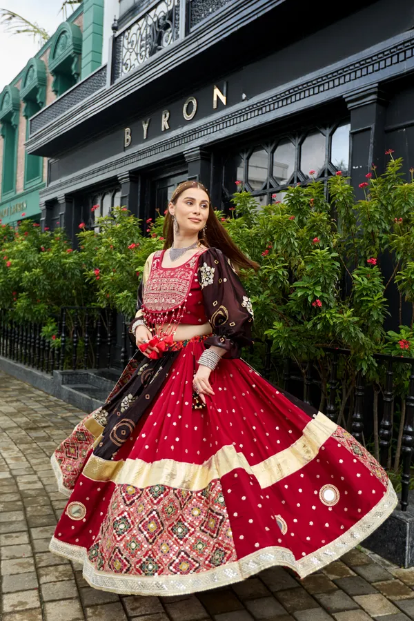 Black_Embroidered_Lehenga_Choli_Set_for_Women