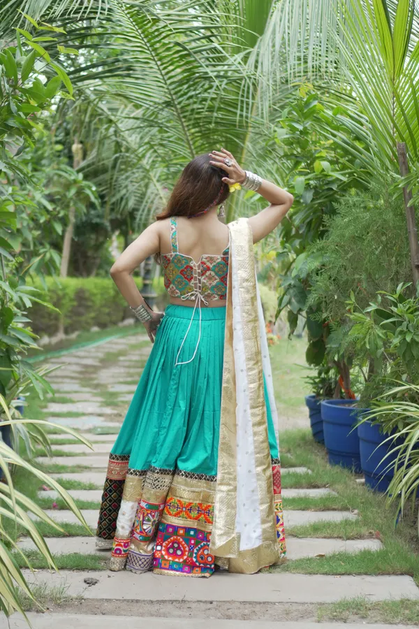 Turquoise_Cotton_Printed_Flared_Chaniya_Choli_For_Women