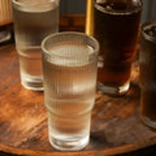 Glass_Ribbed_Textured_Tumbler
