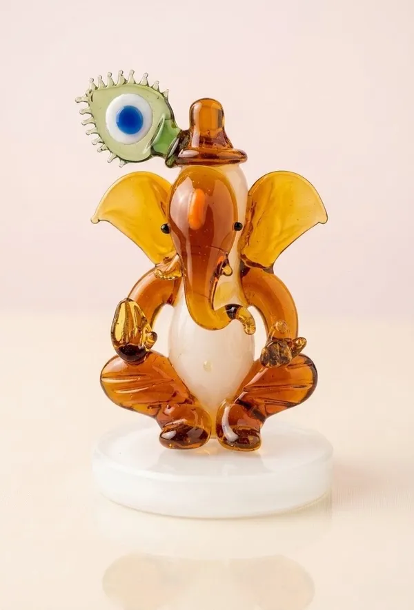 Glass_Decorative_Ganesha_Idol_with_Peacock_Feather_opal_ganesha