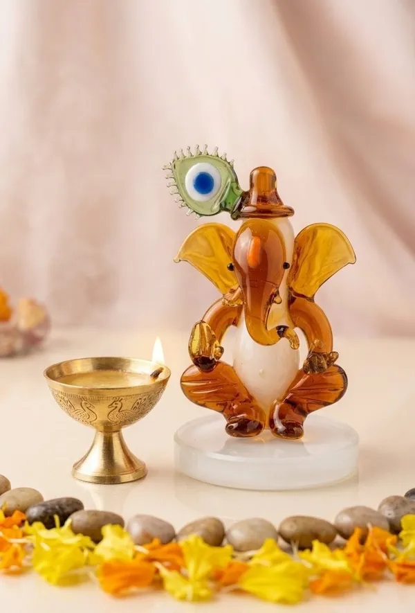 Glass_Decorative_Ganesha_Idol_with_Peacock_Feather_opal_ganesha