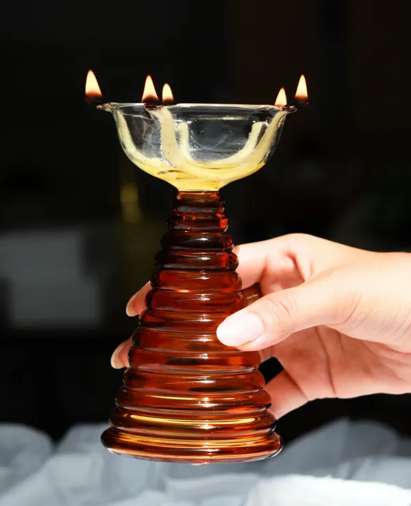 Glass_Decorative_Ribbed_Oil_Lamp