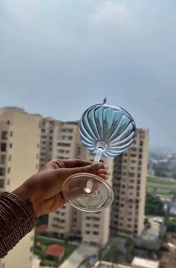 Pearl_Oyster_Glass