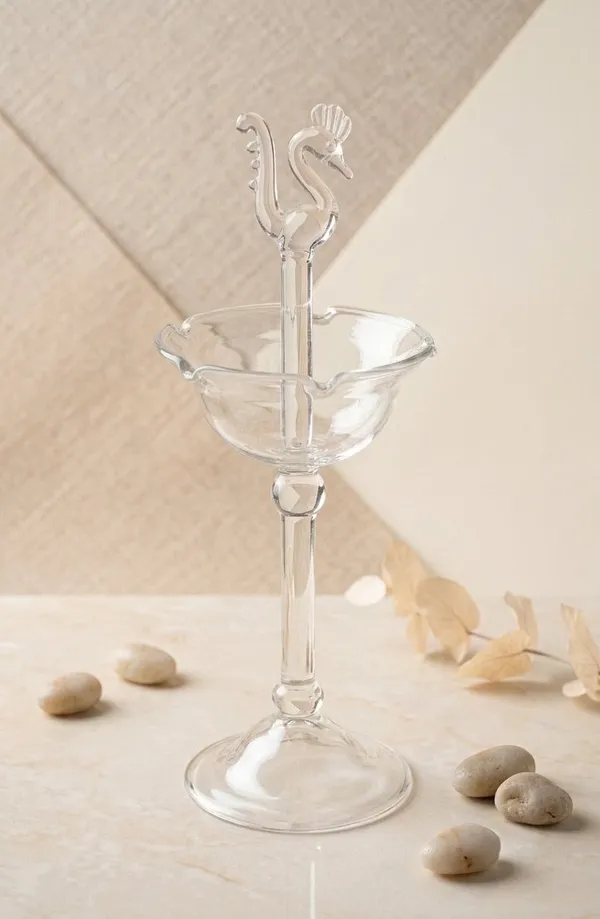Glass_Ornate_Bird_Design_Pedestal_Bowl_dia