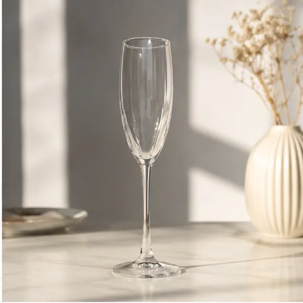 Glass_Champagne_Flute_textured_glass