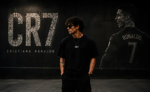 Black_Organic_Cotton_Regular_Fit_Cr7_Graphic_T-Shirt_For_Men