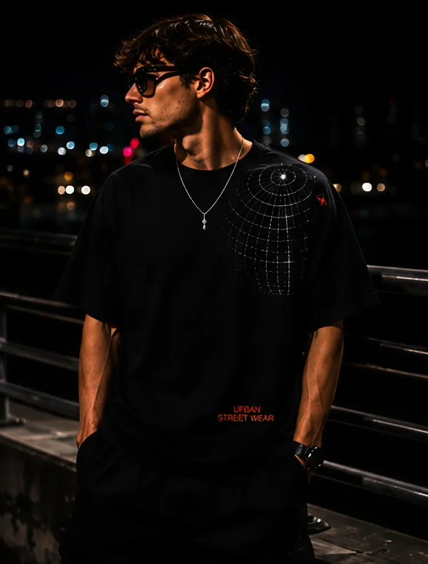 Black_Organic_Cotton_Oversized_Streetwear_Graphic_T-Shirt_For_Men