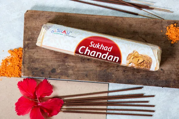 Sukhad_Chandan_250_Gram_Roll_Pack